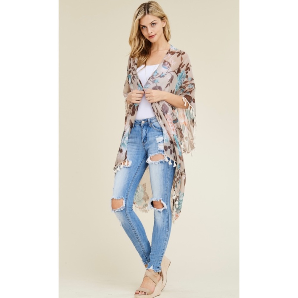 Khaki Floral Tassel Kimono - Picture 2 of 5